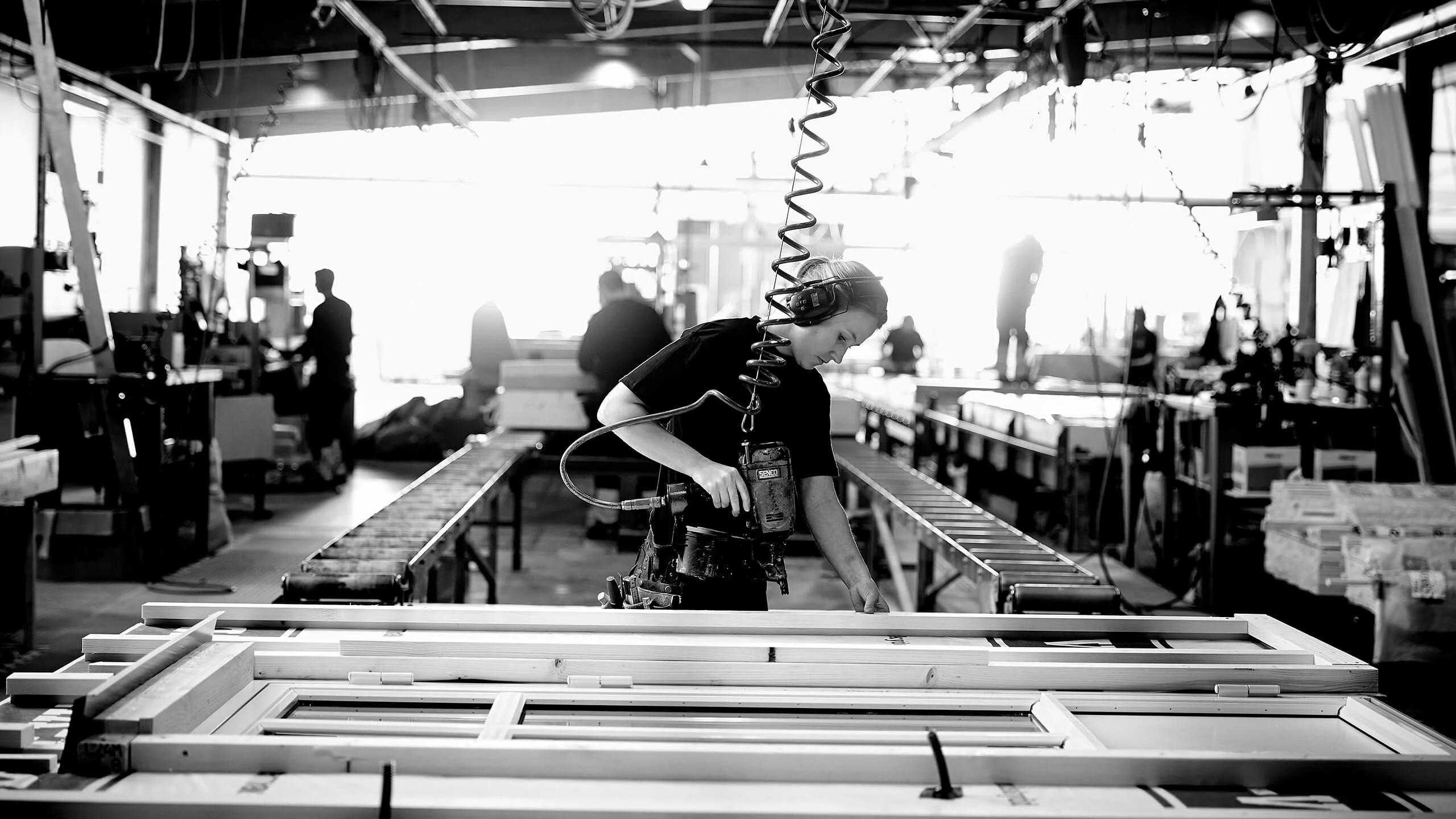trivselhus husfabrik produktion spikpistol