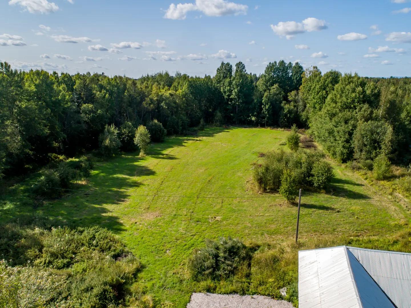 trivselhus lediga tomter kumla