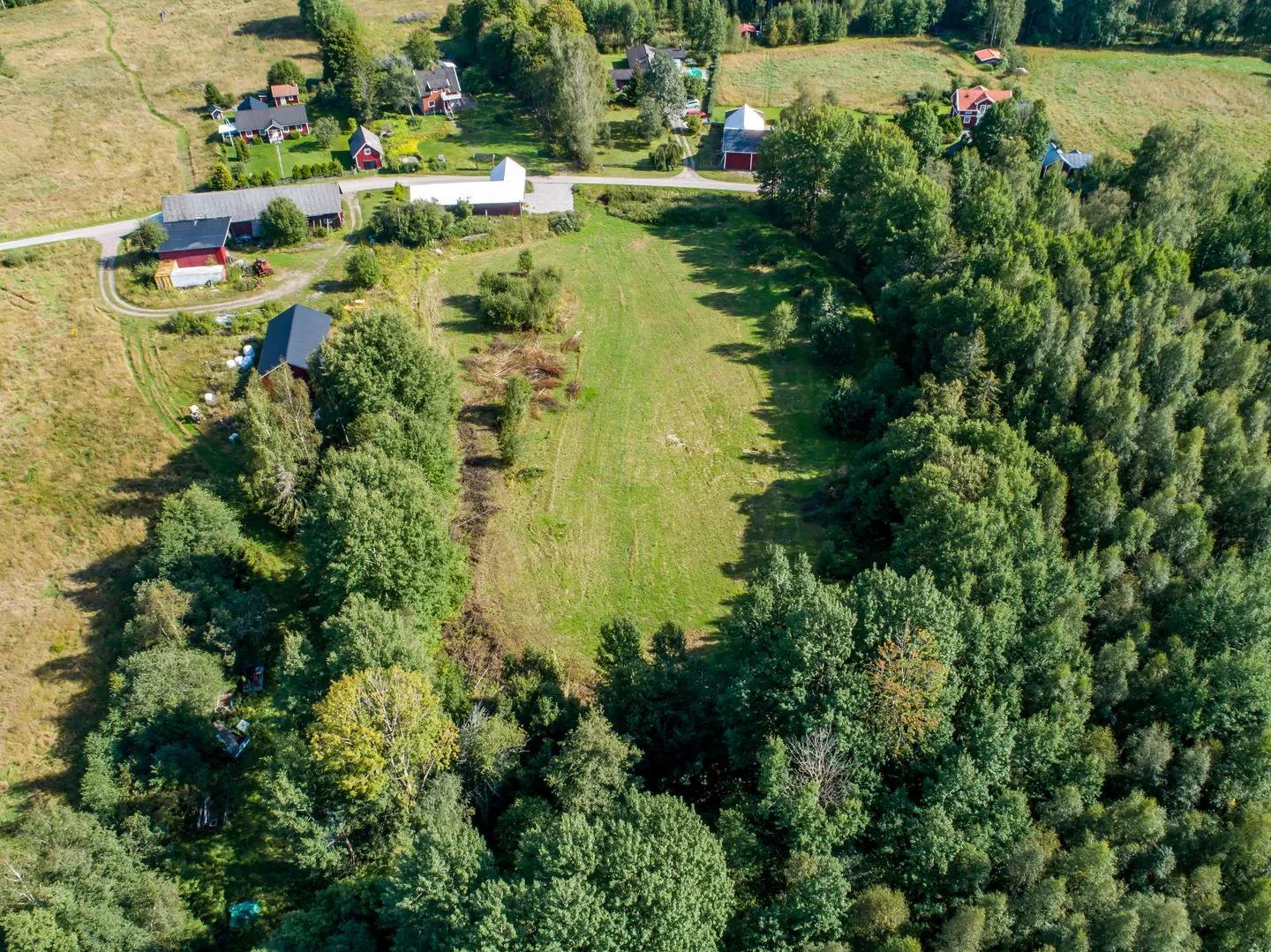 trivselhus lediga tomter kumla
